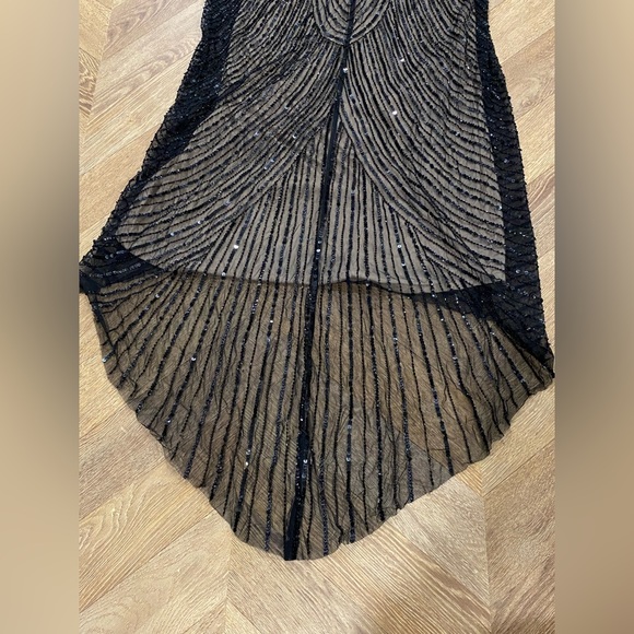 Stunning Prevue Backless Evening Gown - Picture 10 of 16